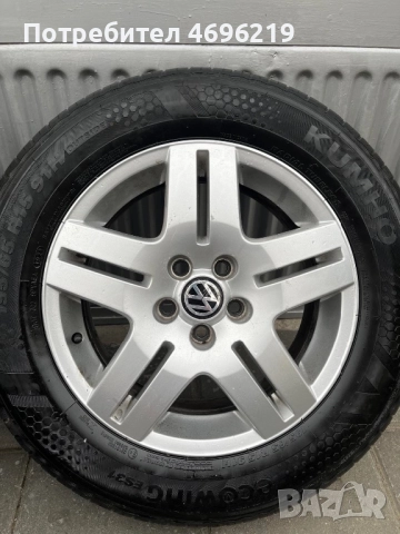 Продавам оригинални джанти Volkswagen Golf сиви, снимка 2 - Гуми и джанти - 52940908