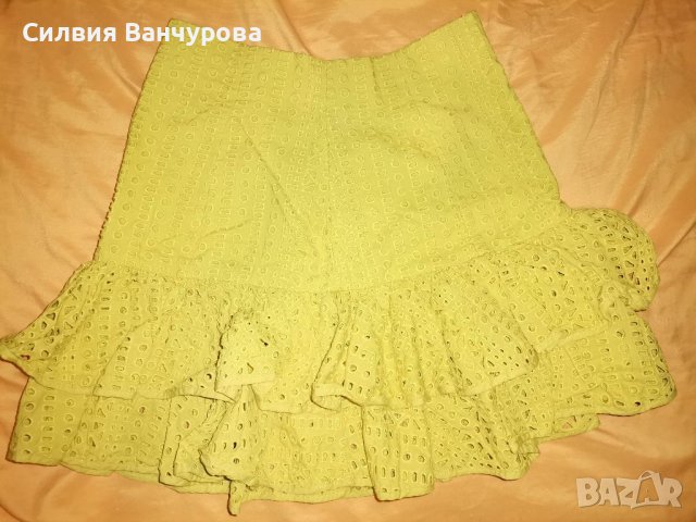 Уникални модели на панталонки и поли Bershka , снимка 6 - Поли - 39932967