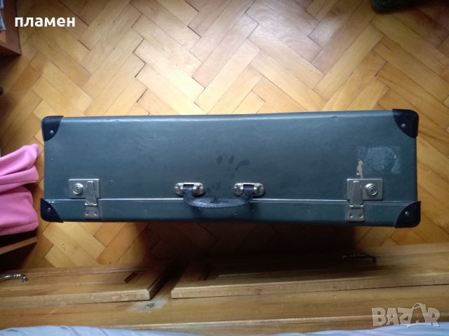 продава старинен Ретро куфар антика антикварен от 1962г в отлично състояние размери-в21,ш43,д70см.-з, снимка 4 - Антикварни и старинни предмети - 36593862