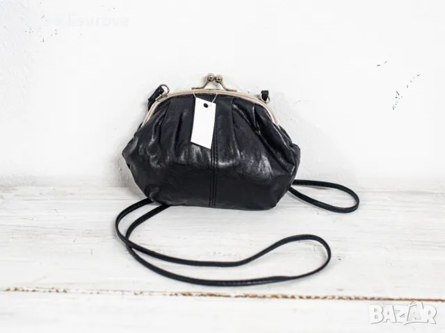 Малка дамска кожена чанта, тип портмоне