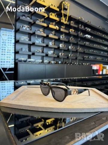 🔥Valentino🔥дамски очила в три цвята💯, снимка 4 - Слънчеви и диоптрични очила - 43591147