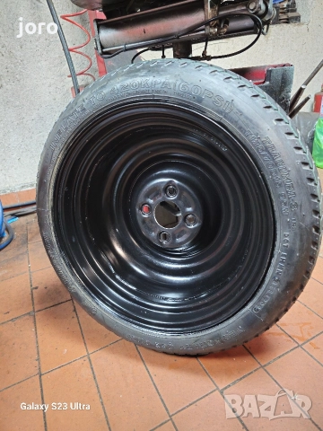 Патерица Dacia , снимка 4 - Гуми и джанти - 52886775