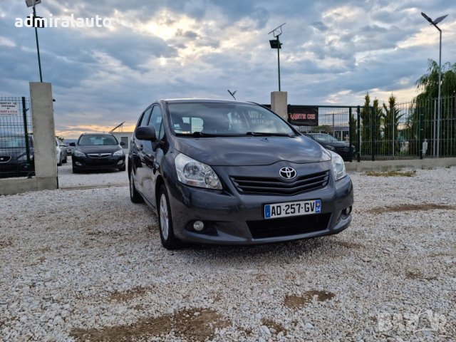 Toyota Verso 2.0 D4D 126ks.Klimatronik, снимка 2 - Автомобили и джипове - 40799821