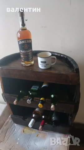 Продавам мини бар от автентична бъчва