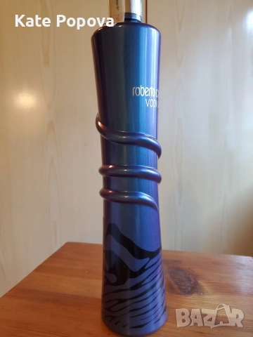 Лимитирана водка Roberto Cavalli, снимка 4 - Колекции - 52930330