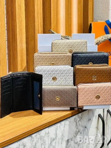 портмонета coach ysl saint laurent louis vuitton guess , снимка 6 - Портфейли, портмонета - 51940638