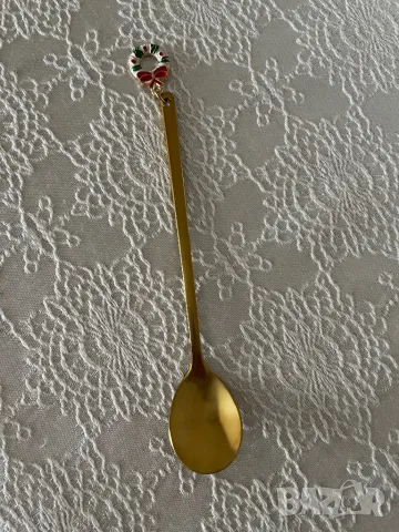 Чаена лъжичка с коледен акцент