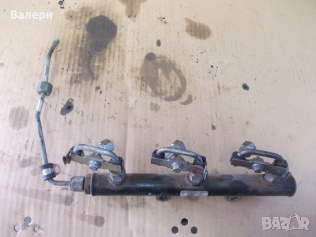 Горивна рейка SIEMENS 4R8Q-9D280-BC за PEUGEOT CITROEN 2.7HDI