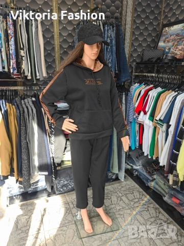 дамски екип, снимка 2 - Спортни екипи - 52478915