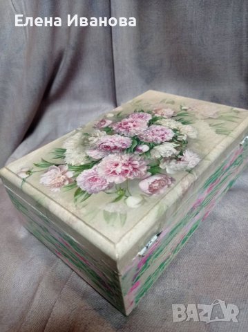 Кутия с цветя - декупаж, снимка 4 - Други - 43451416