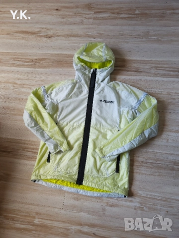 Оригинално дамско яке Adidas Terrex Myshelter, снимка 2 - Якета - 52094805