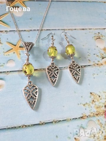 Разкошен комплект бижута с Кехлибар и красиви медальони в цвят сребро , снимка 2 - Бижутерийни комплекти - 38126887