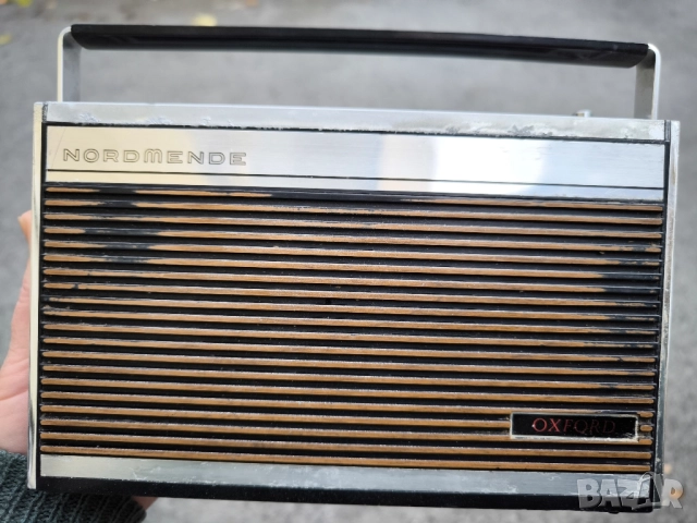 Радио Nordmende Oxford, снимка 2 - Радиокасетофони, транзистори - 52303183