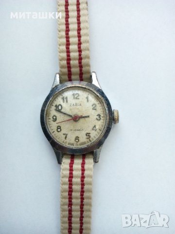 Дамски механичен часовник Заря, снимка 2 - Антикварни и старинни предмети - 43058948