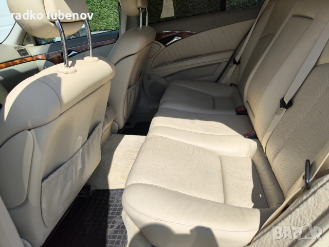 Продавам Мерцедес Е240 4 MATIC-LPG, снимка 10 - Автомобили и джипове - 51641649