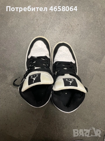 Jordan 1 mid PANDA