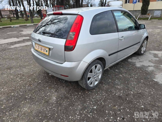 Ford Fiesta V 1.3i 68hp Clima-Holand -TIPTOP!, снимка 4 - Автомобили и джипове - 53433869