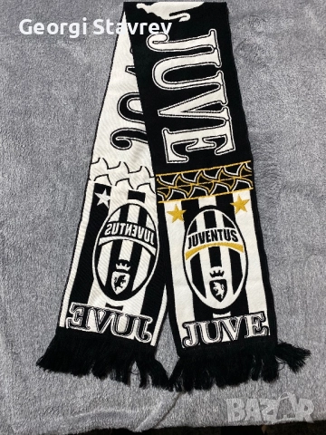 Продавам шал на Ювентус!!!