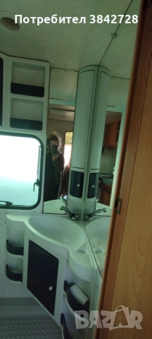 Продавам перфектна каравана ADRIA UNICA 391, снимка 9 - Каравани и кемпери - 52595842