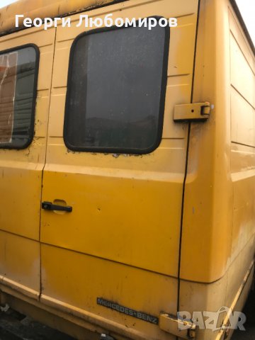 Мерцедес модел 811, снимка 4 - Бусове и автобуси - 38195833