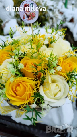 Кашпа с рози от пластичен сапун!!, снимка 5 - Декорация за дома - 53324601