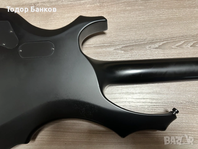 Продавам бас "LTD Black Metal Edition", снимка 12 - Китари - 53541320