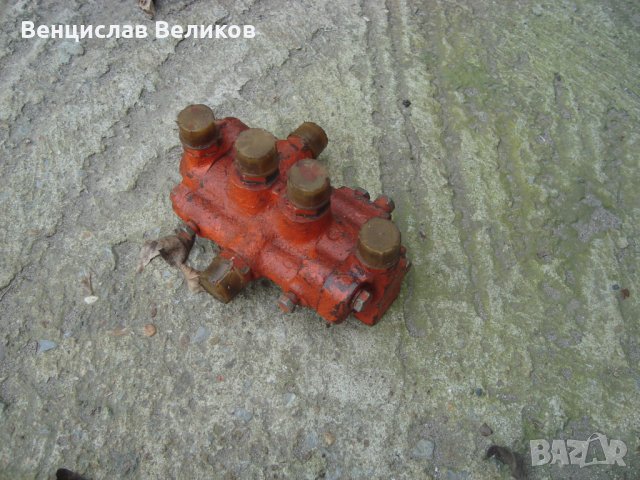 Спирачен разпределител, снимка 2 - Части - 27944410