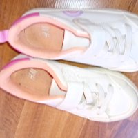 Детски обувки за момиче, снимка 1 - Детски обувки - 43380338