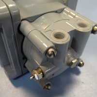 позиционер Dresser Masoneilan 8013-257 electro-pneumatic valve positioner, снимка 8 - Резервни части за машини - 37203393