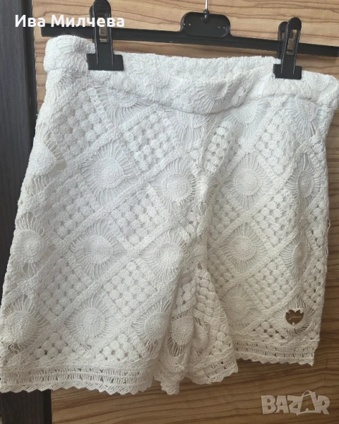 Къси панталонки Guess, снимка 1