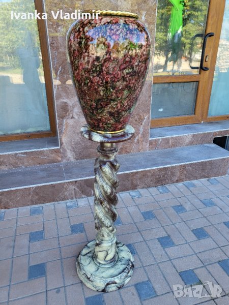 Антикварна колона и ваза , снимка 1