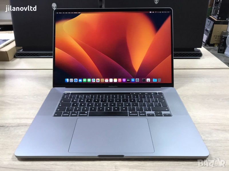 Лаптоп Apple Macbook PRO 16 2019 I7 16GB 512GB SSD с гаранция A2141, снимка 1