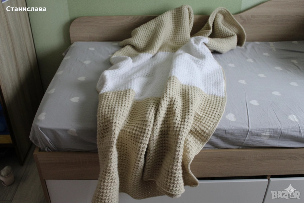 Ръчно плетена прегръдка - одеало, снимка 1