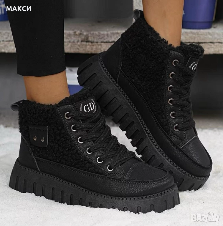 Дамски модерни зимни ботуши с поларена топла и мека подплата в черно, снимка 1
