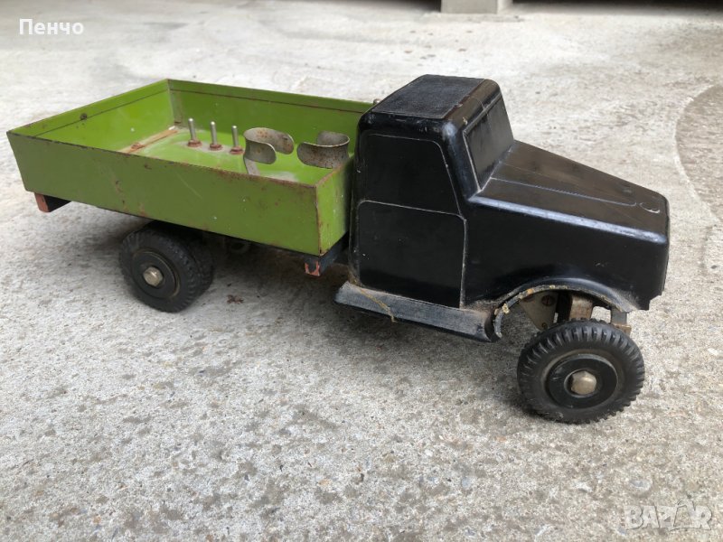 стар електромеханичен макет /модел/ КАМИОН - СДЕЛАНО В СССР /Ленинград 1967г., снимка 1