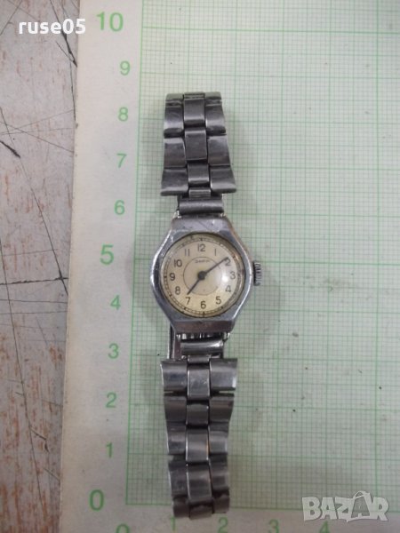 Часовник "ЗАРЯ" ръчен дамски механичен съветски работещ - 7, снимка 1