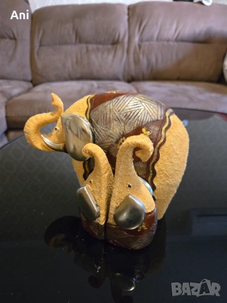 Слонче касичка + декоративни слончета към касичката, снимка 1