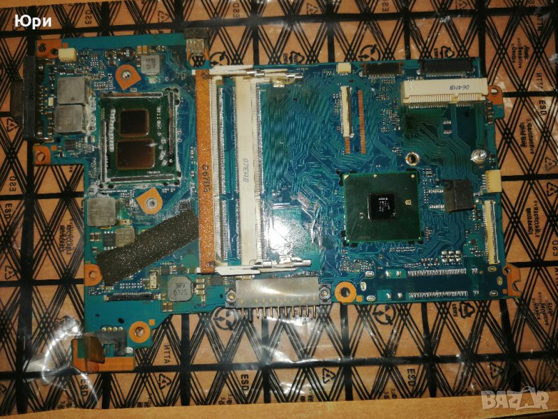 Продавам дънна платка  процесор Toshiba Portege R705 Motherboard w/ Intel i3-350M CPU SLBPL P0005323, снимка 1