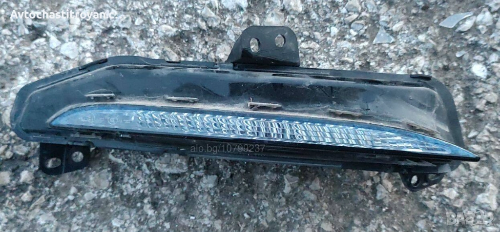 Десен Мигач Led Peugeot 308 T9 - 9806712080 D, снимка 1