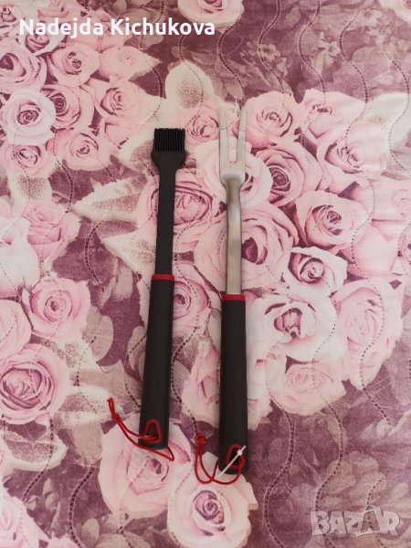 Вилица за грил+четка за мариноване.Комплект за барбекю. Цена-7 лв., снимка 1