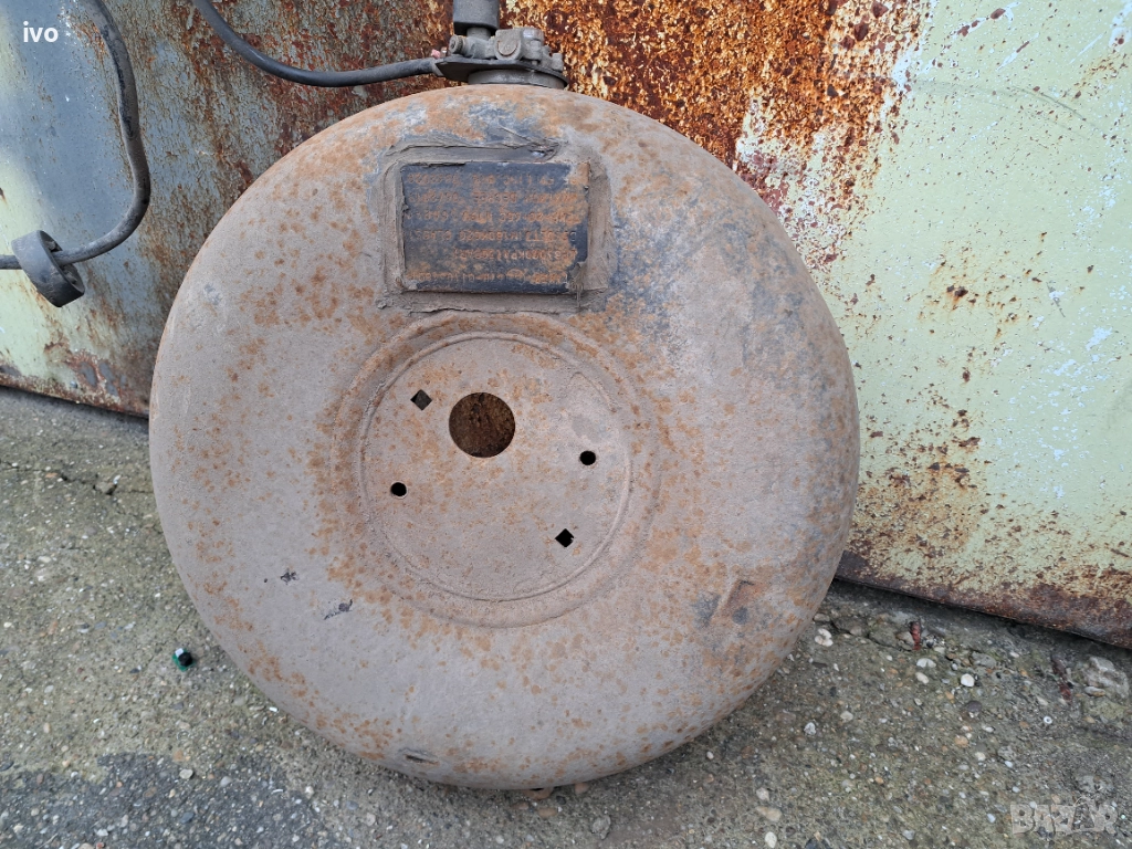 Продавам кръгла газова бутилка , снимка 1