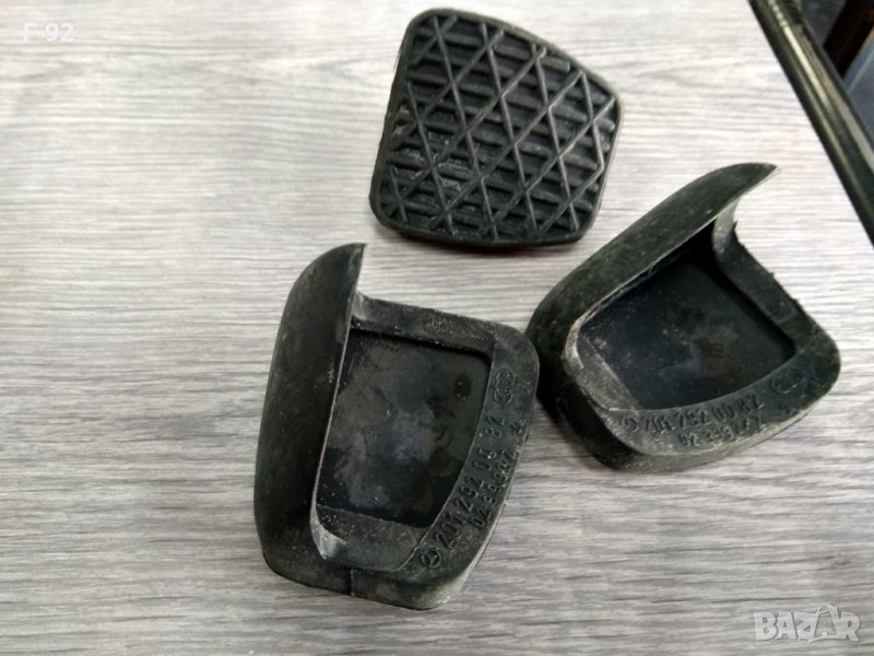 A2012920082**NEU**MERCEDES-BENZ**ГУМЕНА ПОДЛОЖКА ЗА ПЕДАЛ, снимка 1