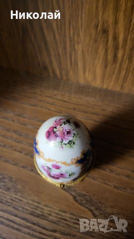 Красиво порцеланова яйце, кутия началото на 20в, снимка 6 - Антикварни и старинни предмети - 43800650