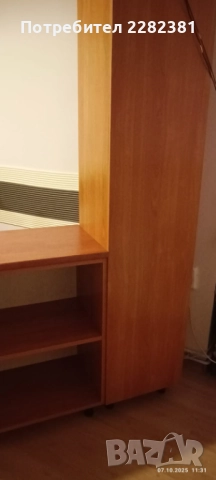 Продавам кухненски шкаф с витрина , снимка 2 - Шкафове - 51972571