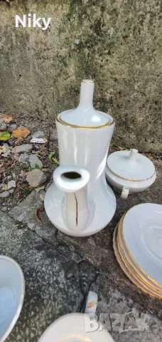 Порцеланови сервизи за чай и кафе , снимка 2 - Сервизи - 47532861