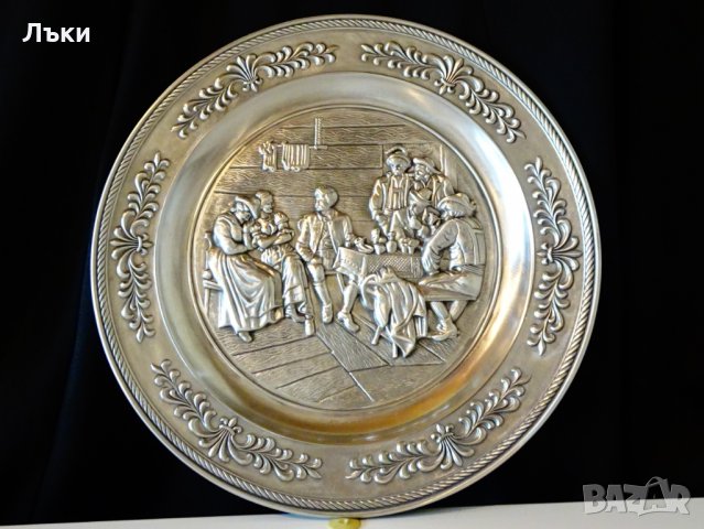 Калаена чиния,пано с релефна картина Годеж,26 см. , снимка 3 - Антикварни и старинни предмети - 32306887