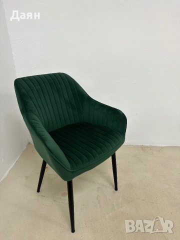 Кадифен трапезен стол SONGMICS с подлакътници , снимка 4 - Столове - 52403330