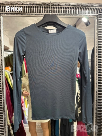 Блуза налична в размер S, M u L, снимка 2 - Блузи с дълъг ръкав и пуловери - 53074706