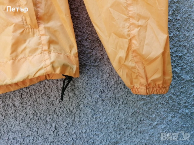 Продавам три чисто нови тънки леки ветровки /якета The North Face, снимка 3 - Якета - 50795353
