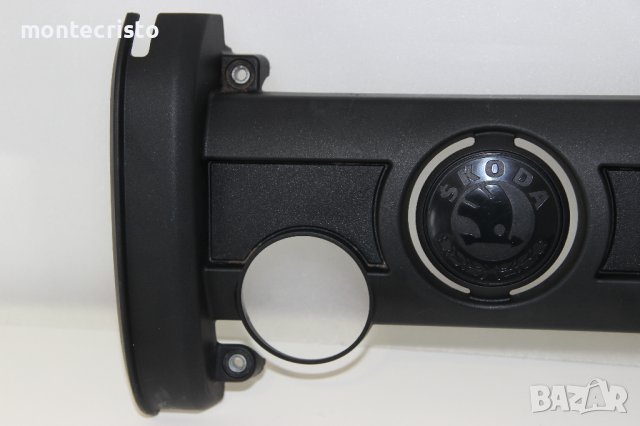 Капак мотор кора двигател кора мотор Skoda Roomster (2006-2015г.) 036103925CD / 1.4 бензин BXW, снимка 2 - Части - 44119847